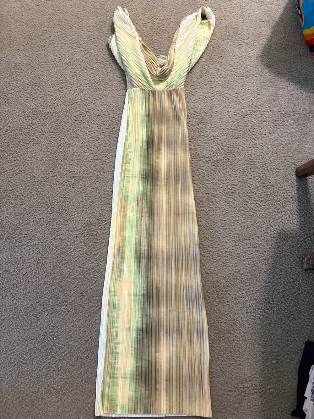 PrettyLittleThing Green and Beige Pleated Maxi Dress